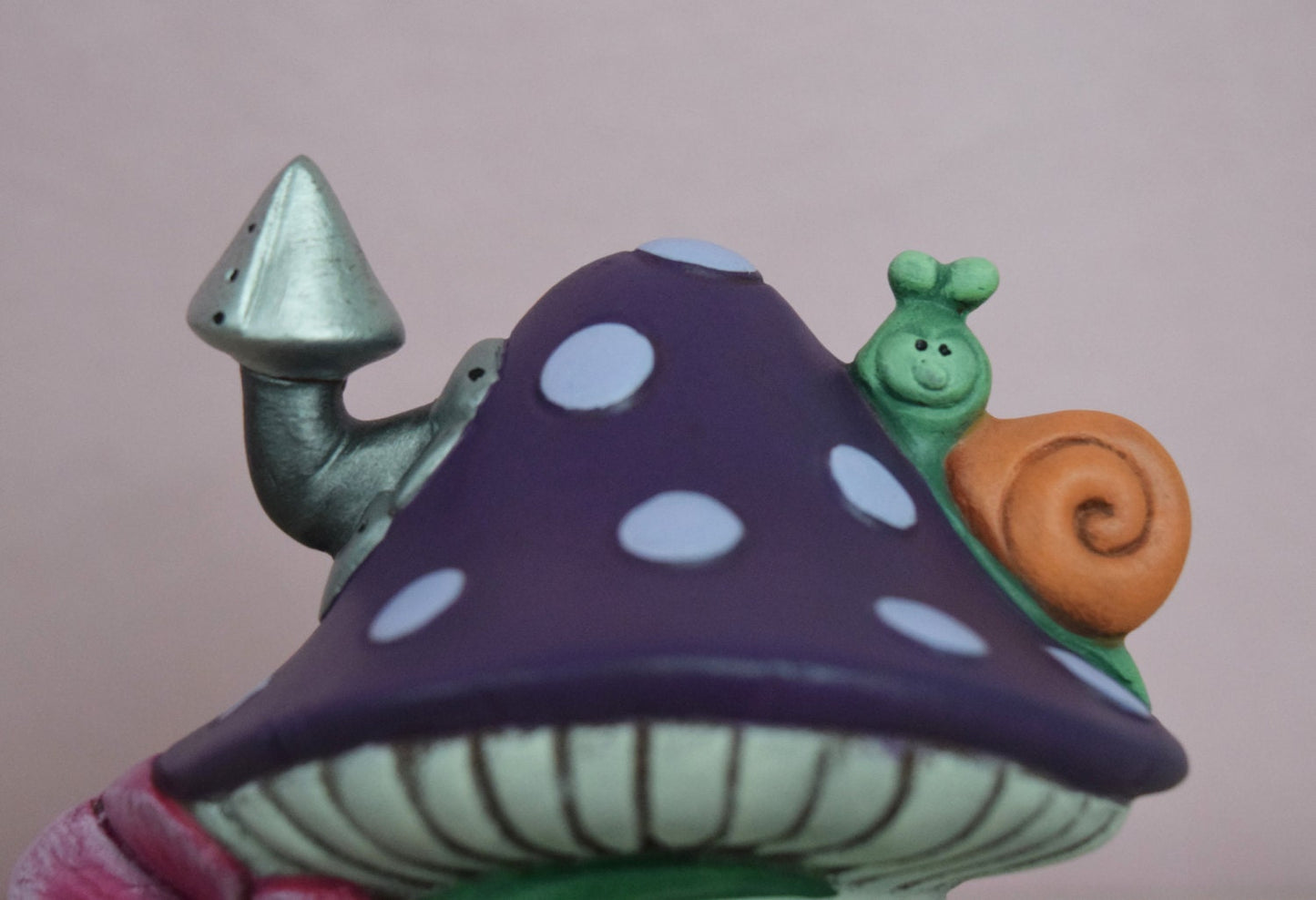 Enchanting Polka Dot Mushroom Fairy House: Illuminated Purple Snail Garden Decor with Tea Light Holder
