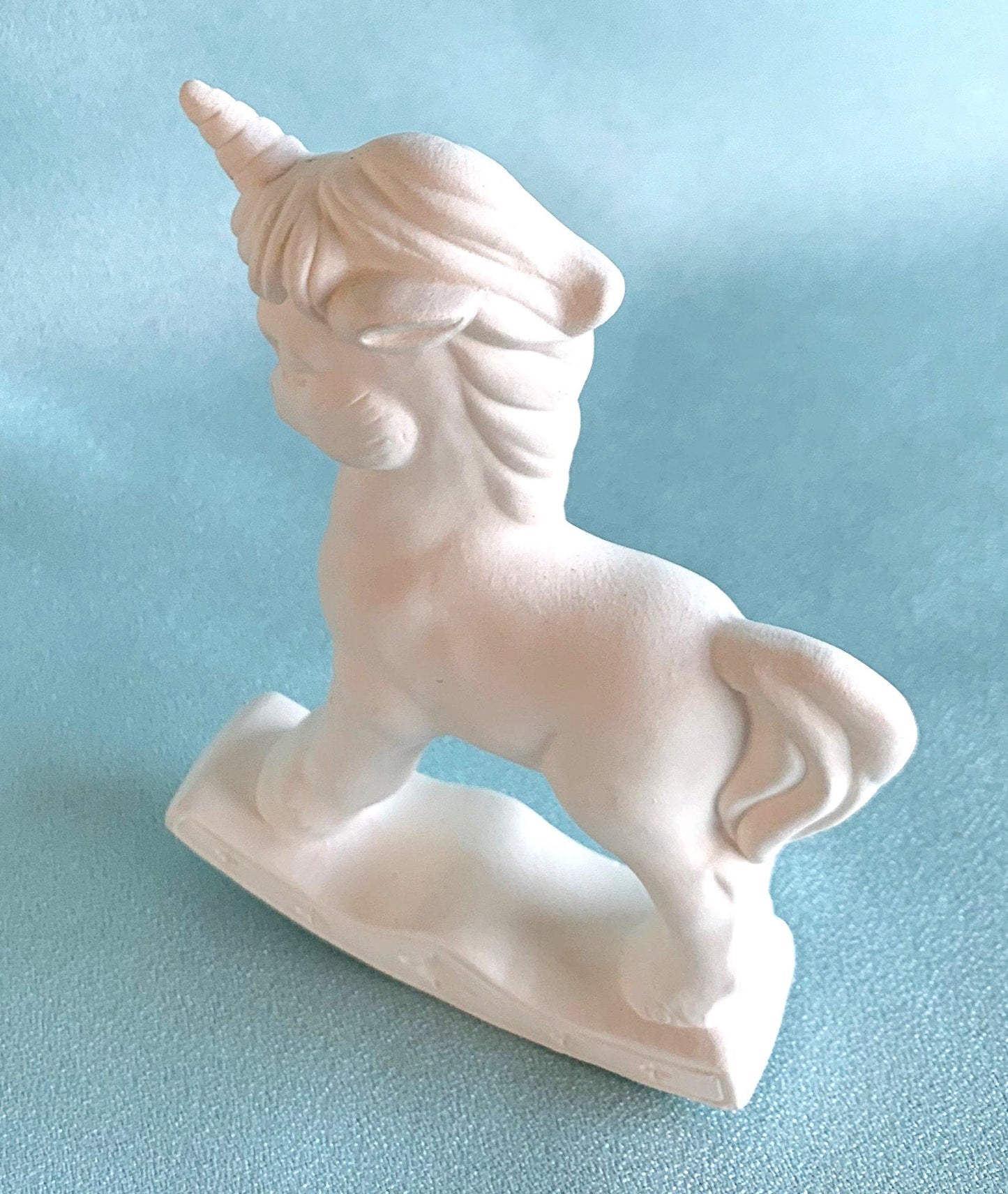 Ceramic Bisque Rocking Horse Keepsake: DIY Painting Project for Kids - Vintage-Inspired Knick-Knack Gift