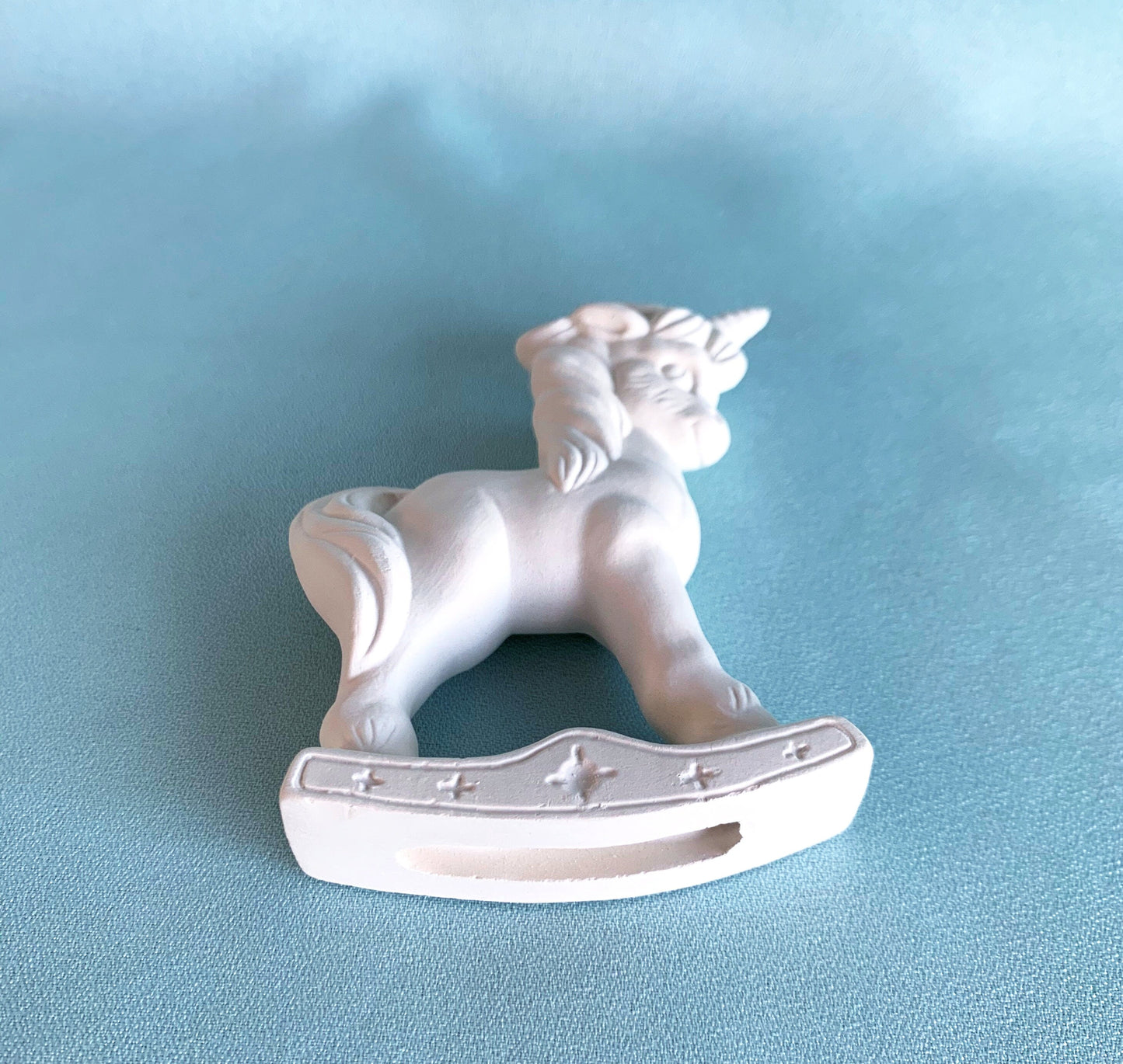Ceramic Bisque Rocking Horse Keepsake: DIY Painting Project for Kids - Vintage-Inspired Knick-Knack Gift