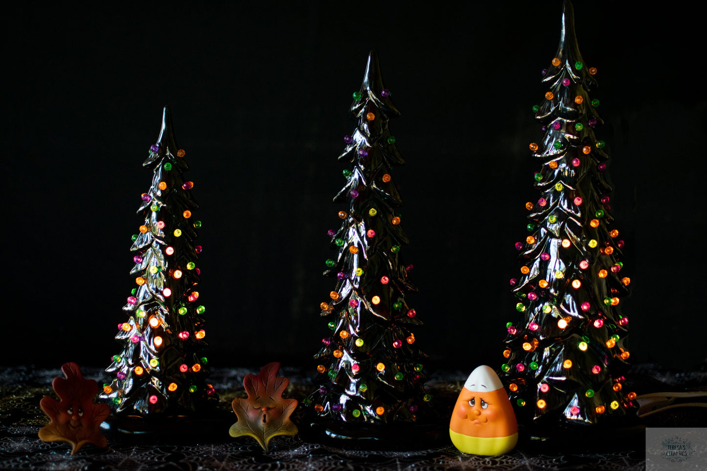 Spooky Halloween Tree | Wispy Pine Light
