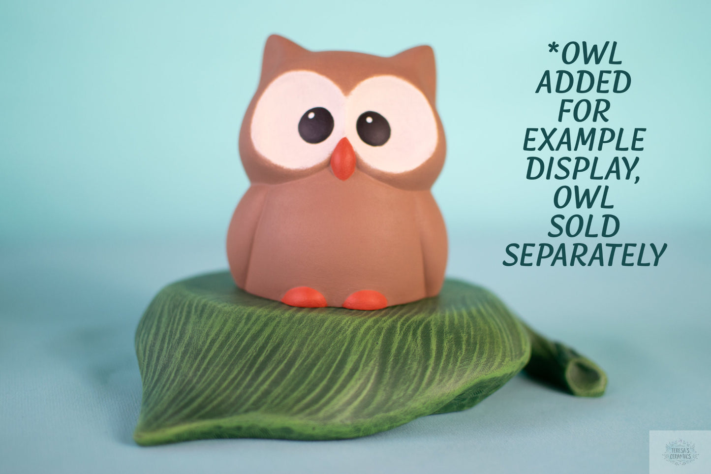 Ceramic Leaf Tray: Boho Plant Display Stand for Centerpieces, Patio Decor & Gardener Gifts