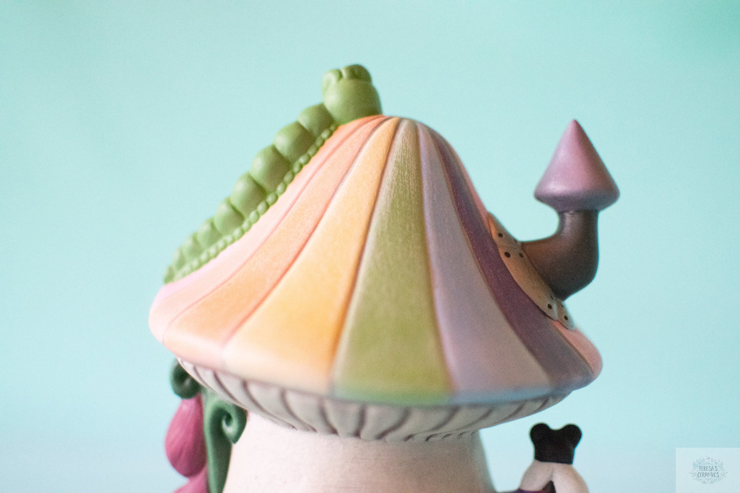 Enchanting Rainbow Ceramic Fairy Mushroom House: Garden Decor, Patio Accessory & Tea Light Holder