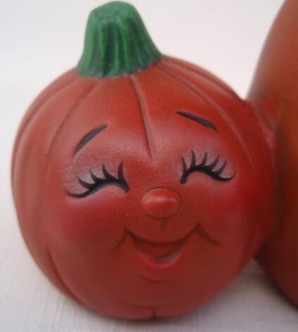 Adorable Ceramic Pumpkin Pair: Autumn Decor for Halloween, Thanksgiving & Fall Displays