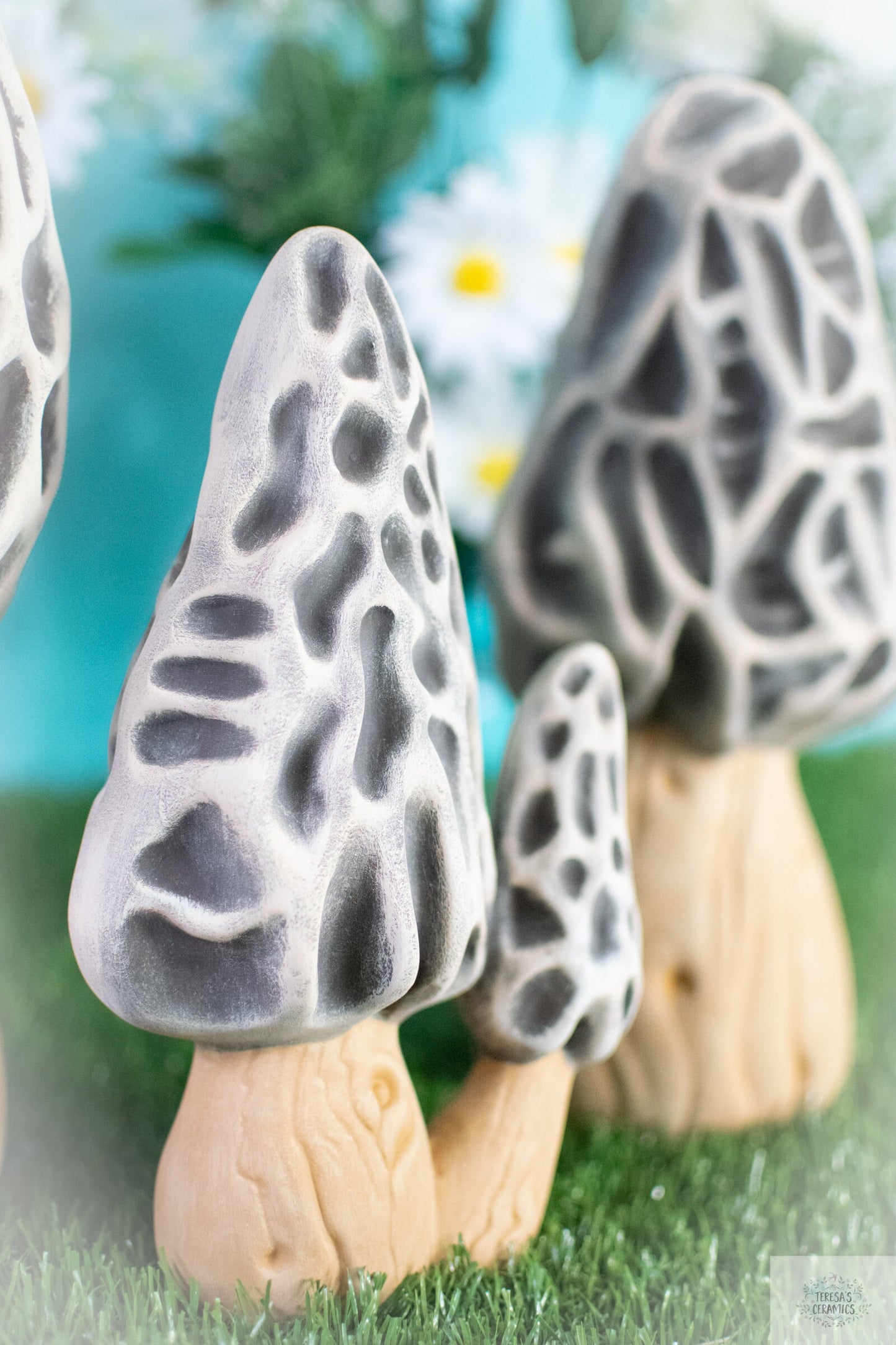 Morel Mushroom | Mushroom Decor | Ceramics Mushrooms | Mushroom Yard Art | Decorative Mushrooms | Fairy Garden Mushrooms | Garden Decor