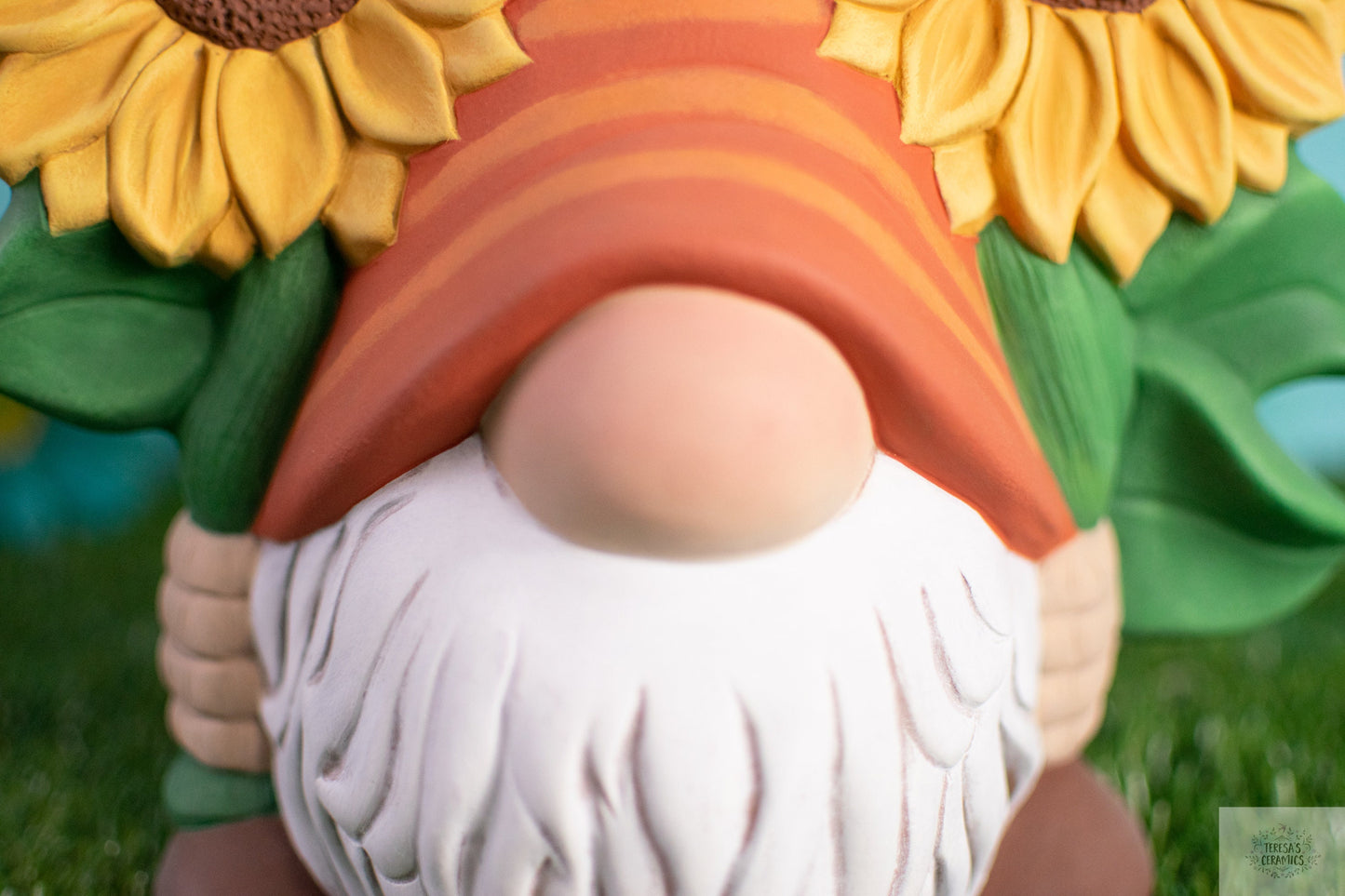 Cheerful Sunflower Garden Gnome Statue: Whimsical Clay Decor for Outdoor Spaces & Father's Day