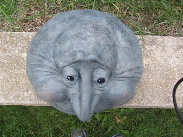 Whimsical Rock Face Garden Ornament - Unique Outdoor Decor for Yard, Housewarming Gift, Spring Landscape