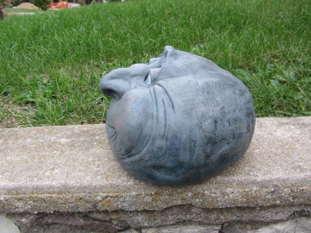 Whimsical Rock Face Garden Ornament - Unique Outdoor Decor for Yard, Housewarming Gift, Spring Landscape