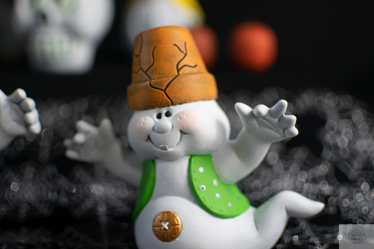 Whimsical Ceramic Ghost Trio: Terracotta Garden Statues, Indoor Decor & Halloween Cake Toppers