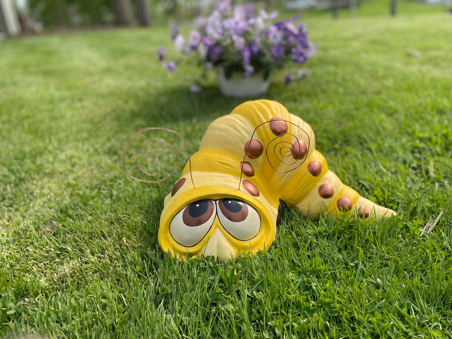 Whimsical Giant Ceramic Garden Worm Statue - Unique Patio Sculpture for Outdoor Landscape Decor
