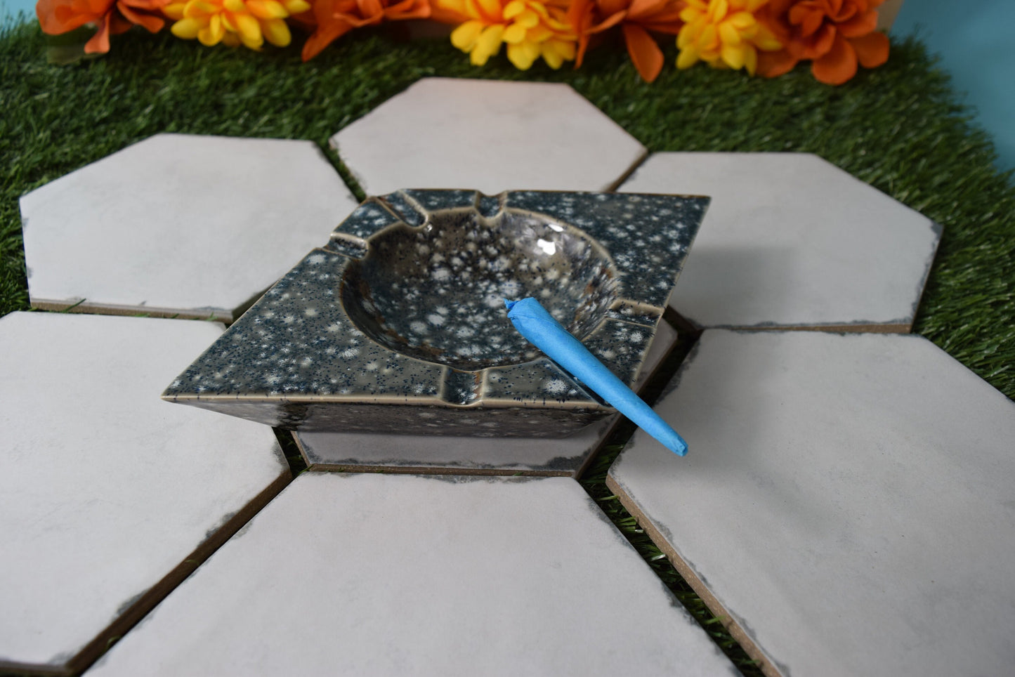Vintage-Inspired Diamond Ashtray: Geometric Catchall for Keys, Rings & Trinkets - Unique Housewarming Gift