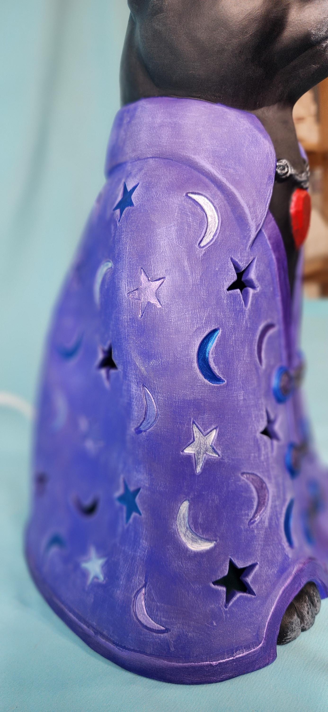 Ceramic Kitten Wizard Light-Up Sculpture: Whiskers the Great Magician - Enchanting Desk Lamp & Decor