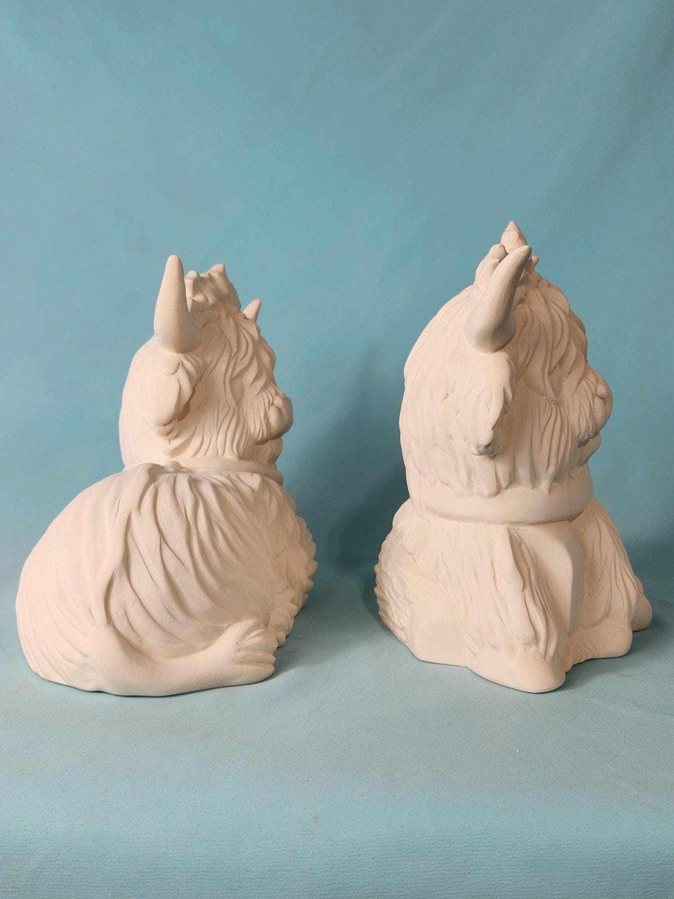 Highland Christmas Cows Ceramic Figurines: Unpainted Bisque Scottish Cattle Ornaments for DIY Crafts