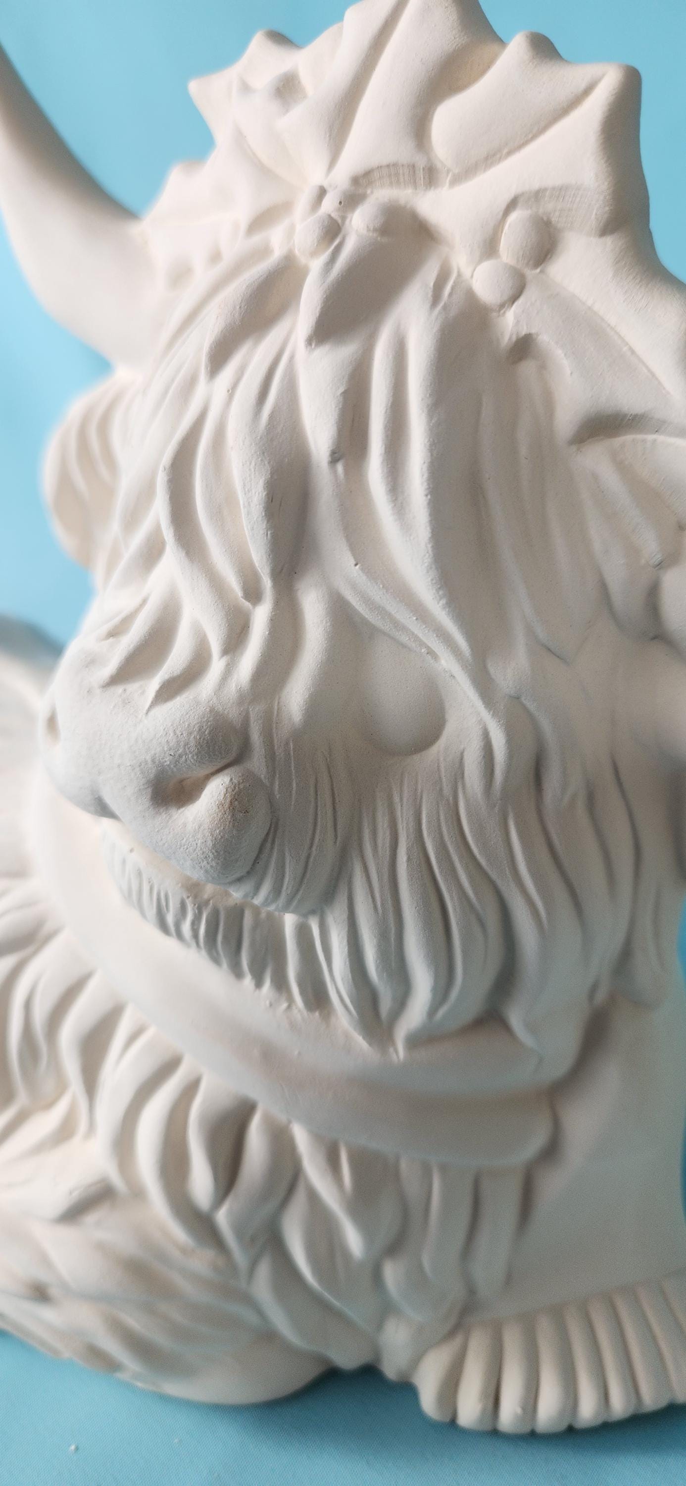 Highland Christmas Cows Ceramic Figurines: Unpainted Bisque Scottish Cattle Ornaments for DIY Crafts