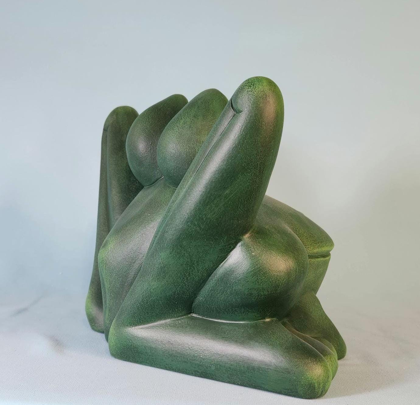 Oversized Ceramic Frog Statue: Large Thinking Frog for Garden Decor, Patio Sculpture & Home Accent