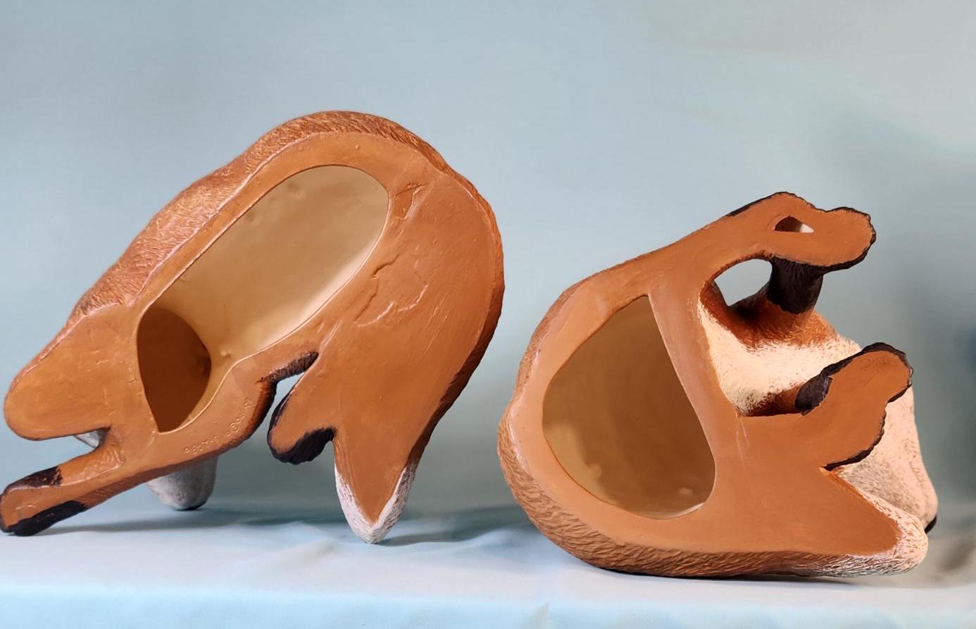 Realistic Red Fox Pair Sculpture: Handmade Woodland Animal Figurines for Nature-Inspired Home Decor