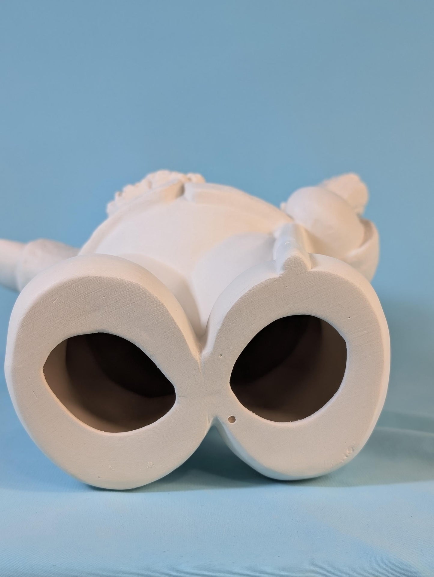 Charming Unfinished Snowman Figurine with Broom - Intricate Winter Decor Craft Project