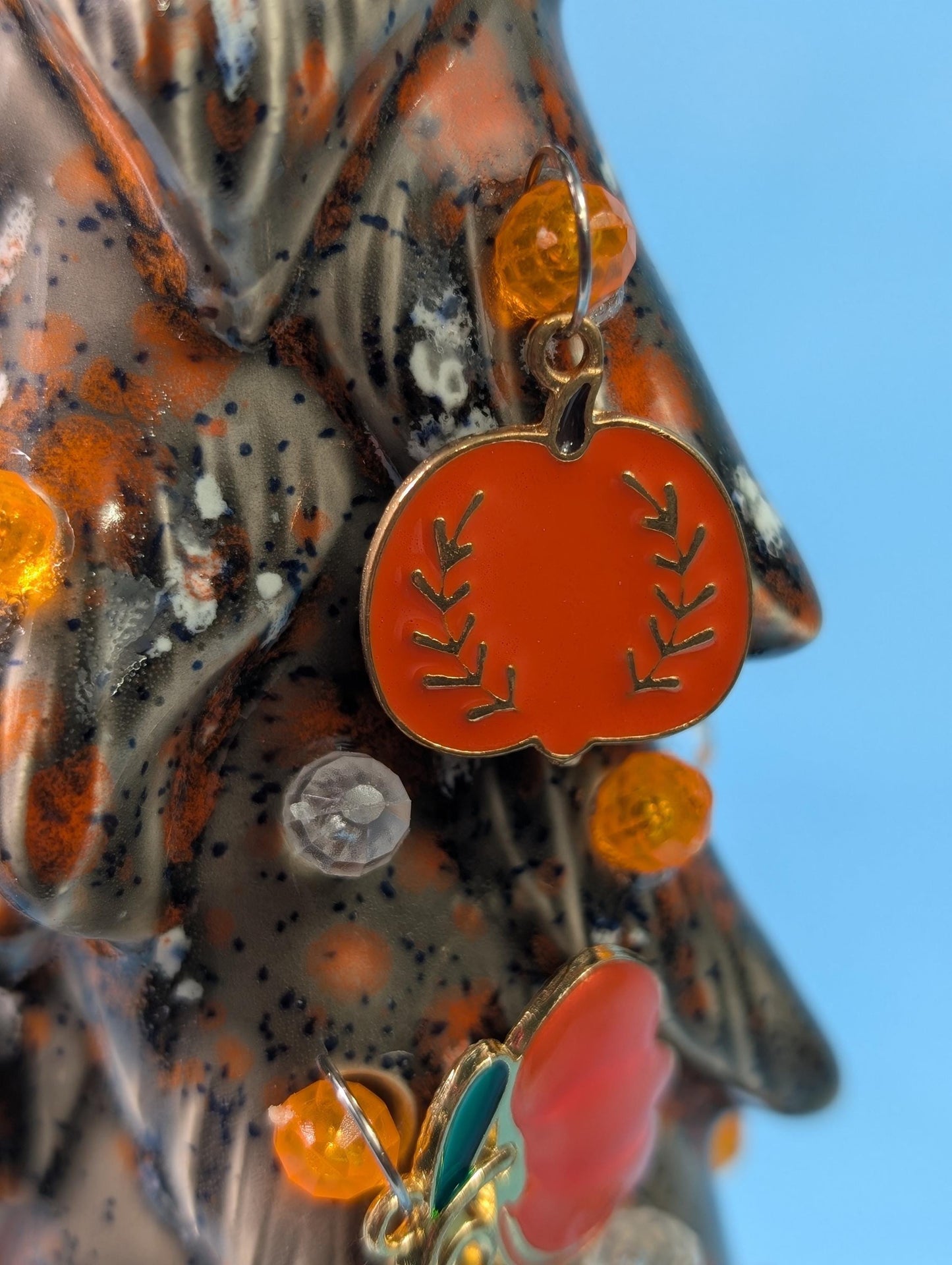 Spooky Black Skeleton Key Halloween Tree with Eerie Green Illumination - Gothic Ceramic Decor
