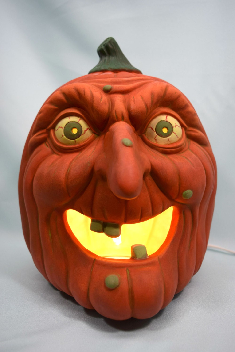 Retro Halloween Witch Pumpkin Light - Spooky Fall Decor - Creepy Jack-o'-Lantern with Big Eyes