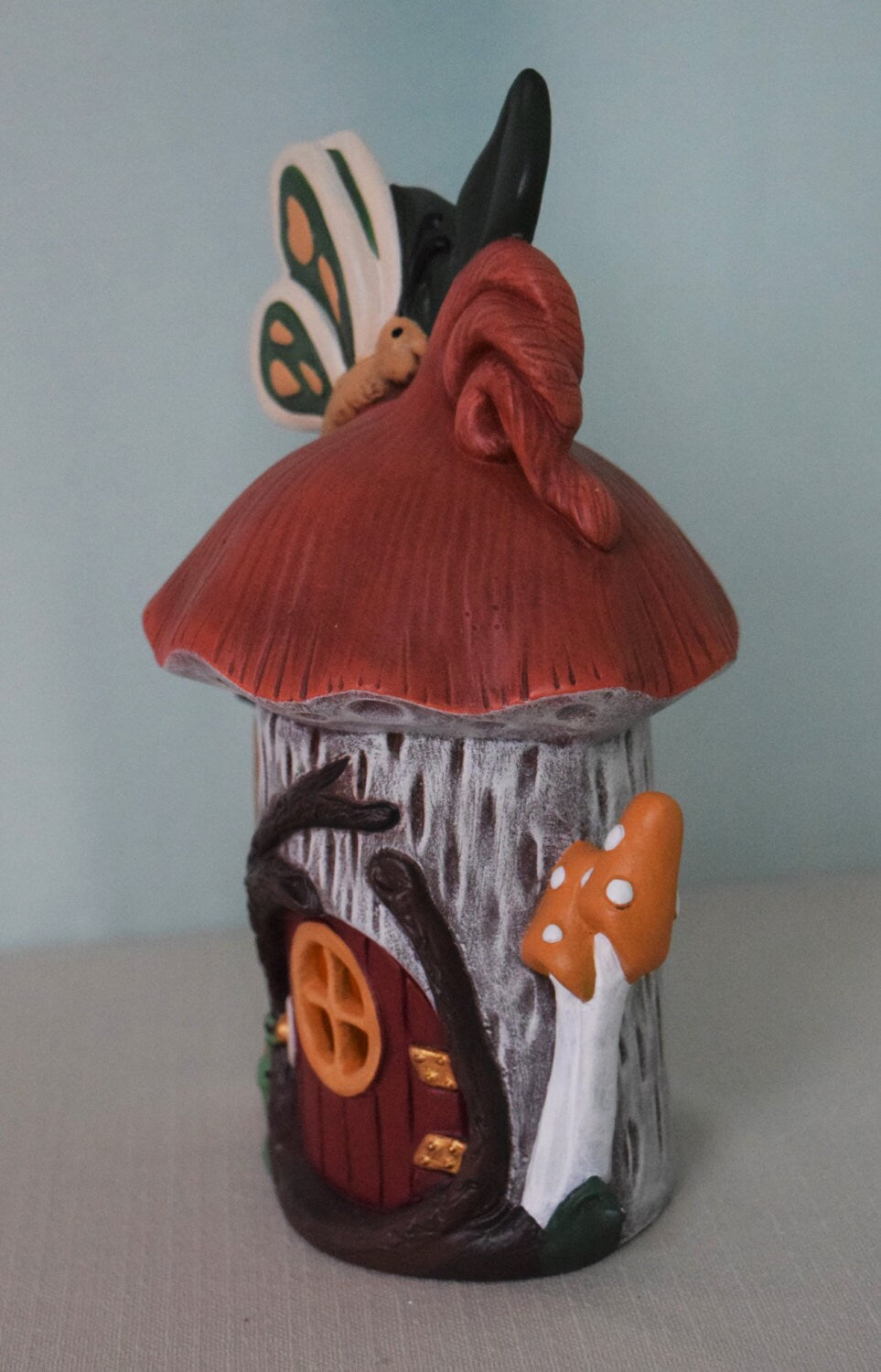 Magical Woodland Butterfly Fairy House: Illuminated Tealight Holder for Garden Decor & Gifts