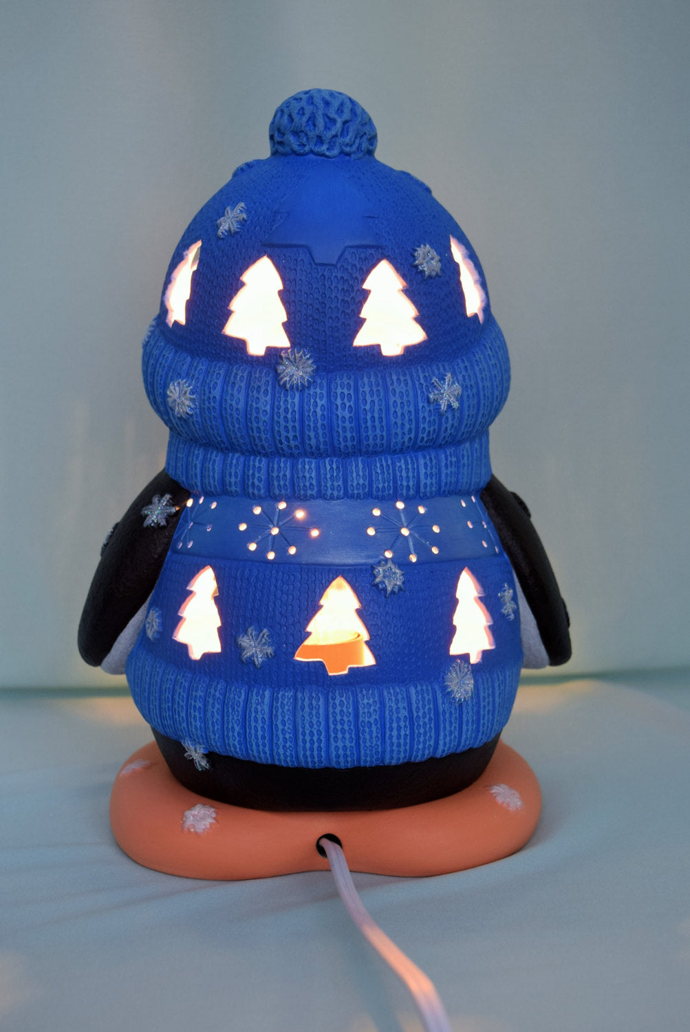 Holiday Penguin Light