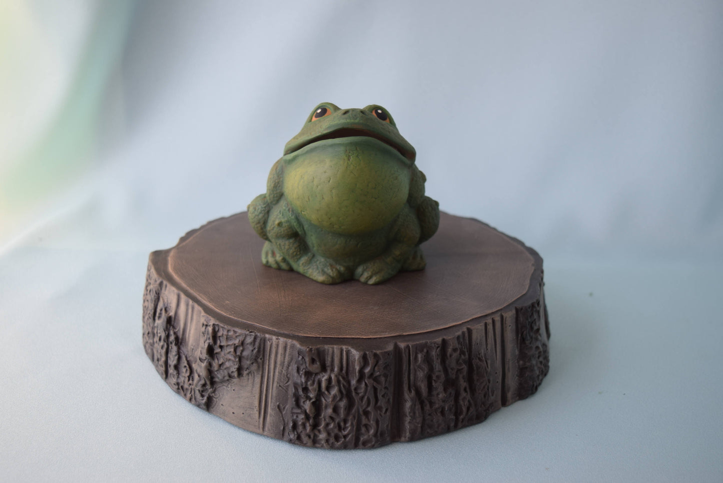 Rustic Faux Wood Stump Display Stand: Woodland Decor, Yard Art, Cake Pedestal, Ceramic Tree Slice