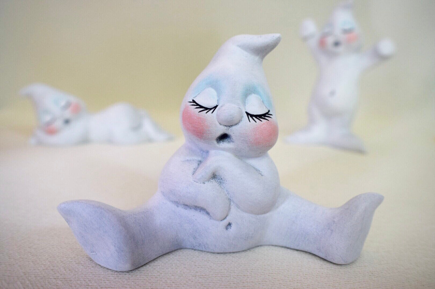 Ceramic Baby Ghost Trio: Adorable Halloween Figurines for Nursery & Home Decor - Cute Spooky Decorations