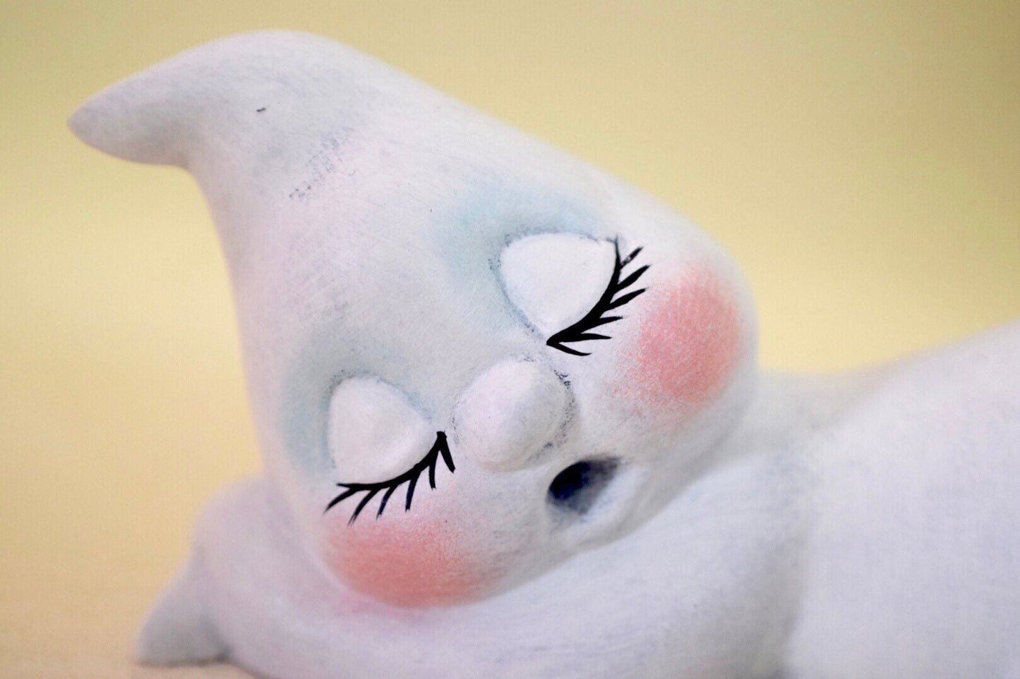 Ceramic Baby Ghost Trio: Adorable Halloween Figurines for Nursery & Home Decor - Cute Spooky Decorations