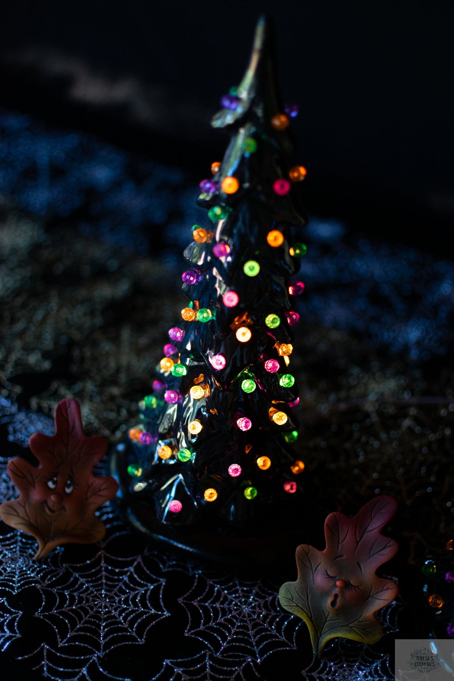 Spooky Halloween Tree | Wispy Pine Light