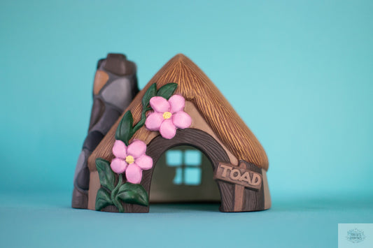 Handcrafted Ceramic Toad Abode: Enchanting Fairy Garden House for Outdoor Decor & Amphibian Shelter
