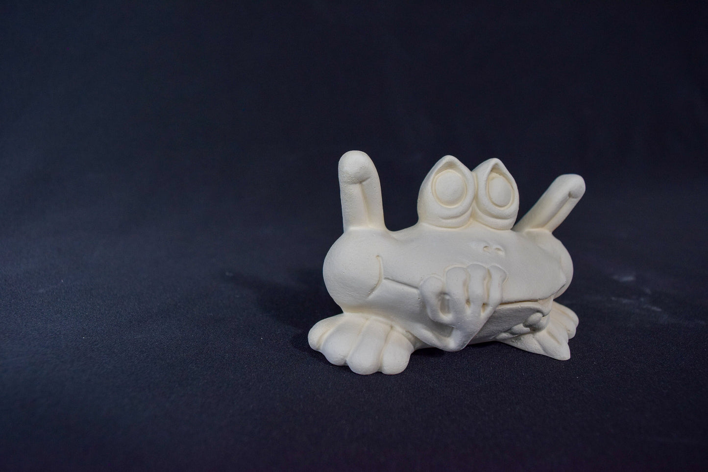DIY Unpainted Ceramic Frog Figurine - Paint Party Kit for Kids, Garden Decor, Yard Art Sculpture