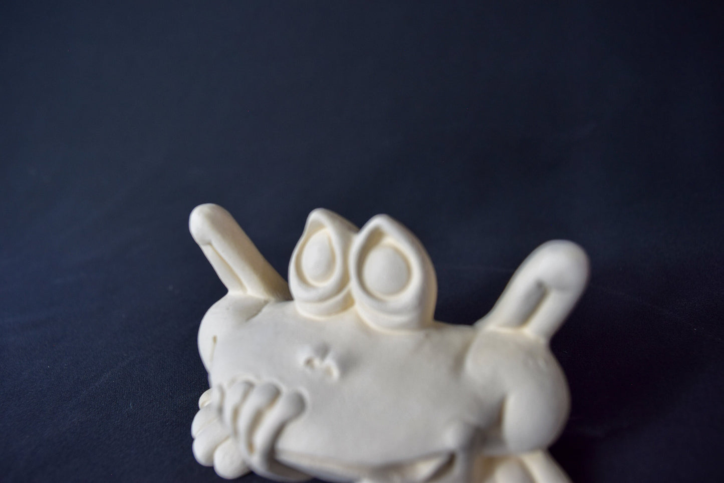 DIY Unpainted Ceramic Frog Figurine - Paint Party Kit for Kids, Garden Decor, Yard Art Sculpture