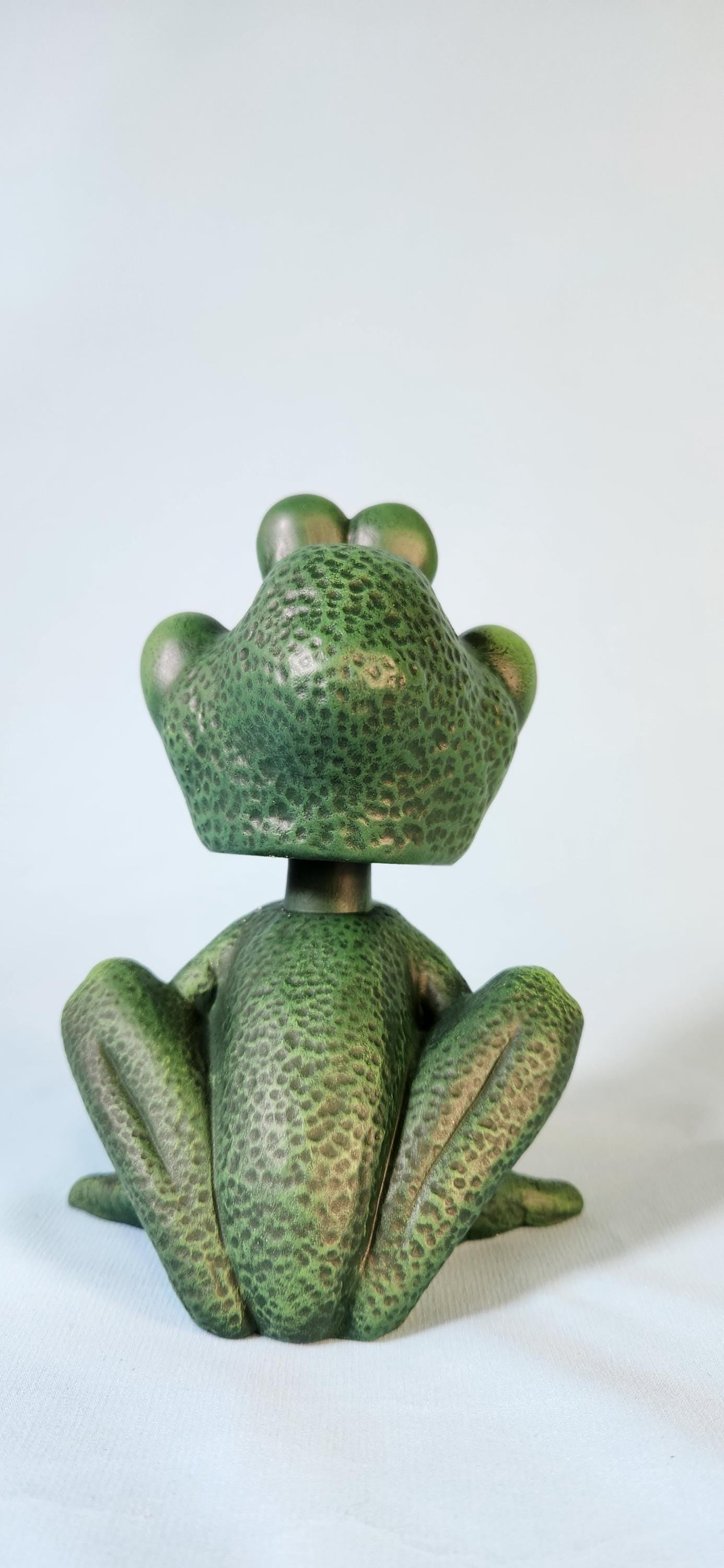 Ceramic Bobblehead Frog: Cute Collectible Nodder, Woodland Nursery Decor