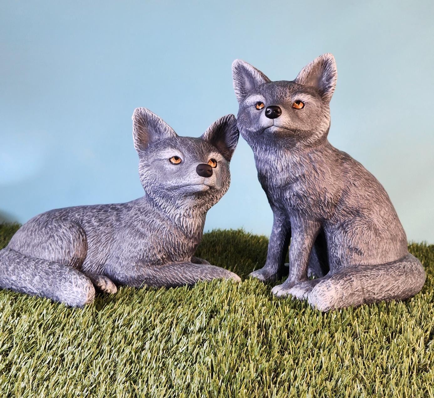 Lifelike Gray Woodland Fox Pair Sculpture - Handcrafted Forest Animal Figurines for Home Decor