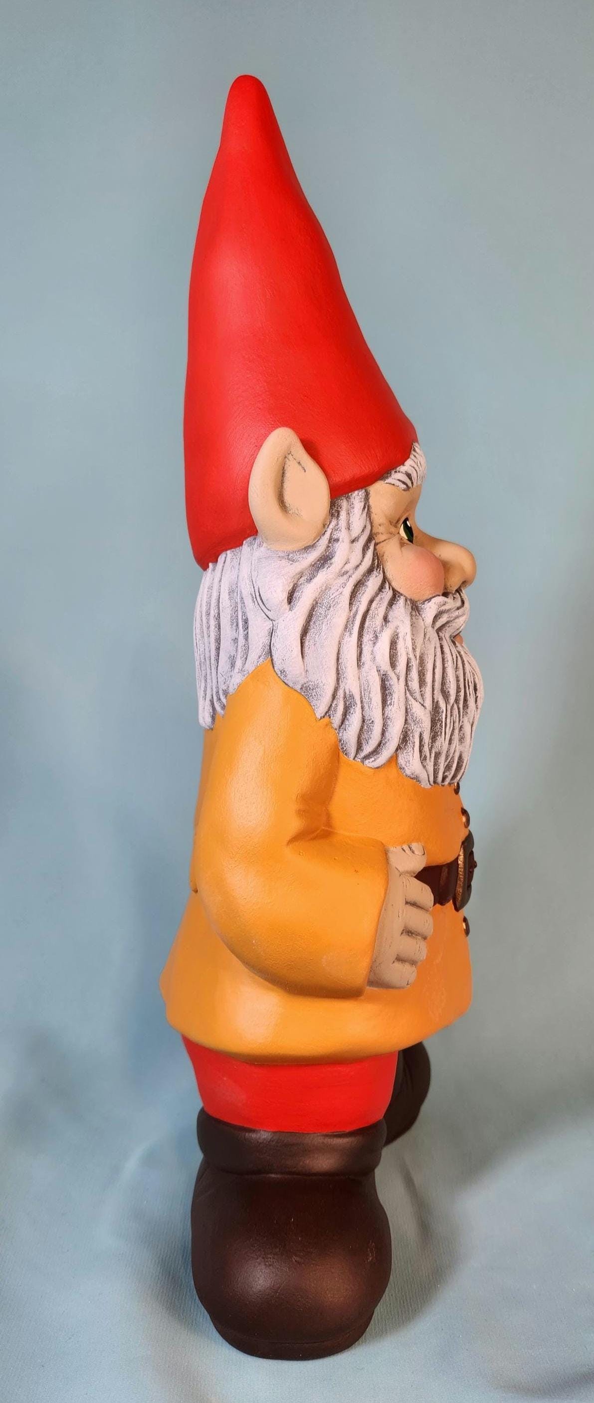 Garden Gnome Outdoor Statue - Yard Art Garden Decor - Ceramic Gnome figurine