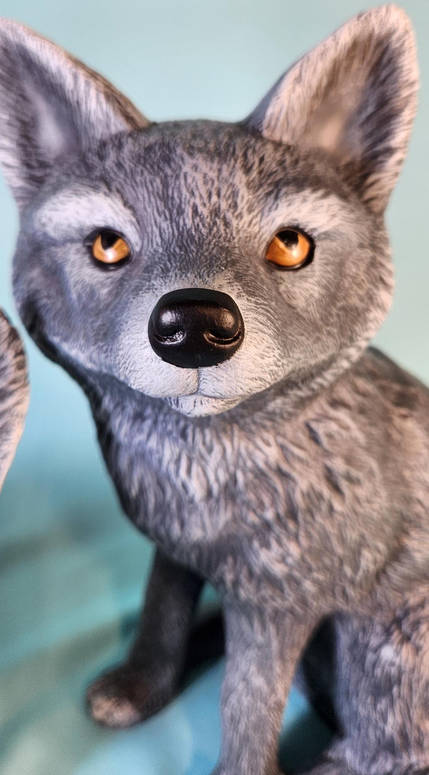Lifelike Gray Woodland Fox Pair Sculpture - Handcrafted Forest Animal Figurines for Home Decor