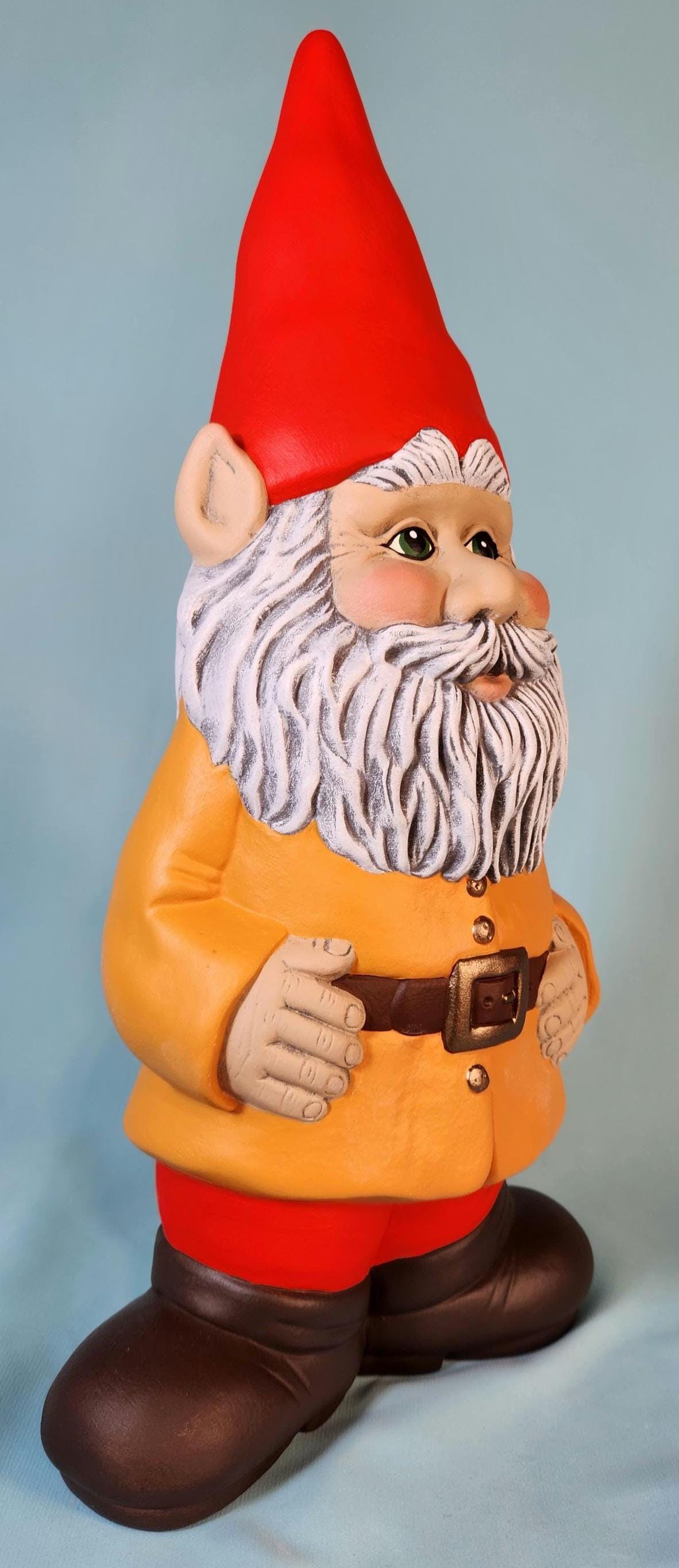 Garden Gnome Outdoor Statue - Yard Art Garden Decor - Ceramic Gnome figurine