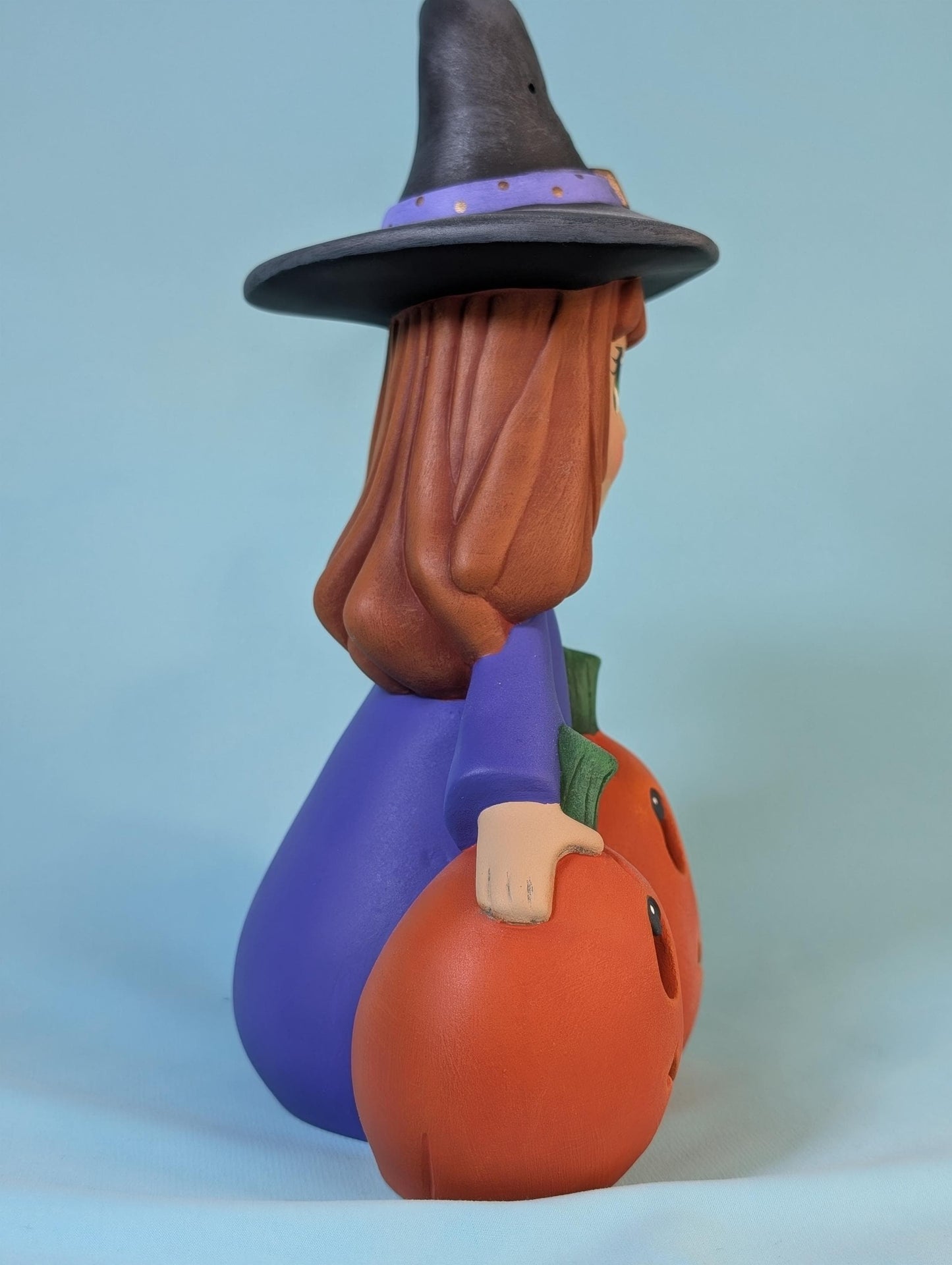 Illuminated Halloween Pumpkin Witch Decoration: Spooky Cute Light-Up Decor for Festive Ambiance