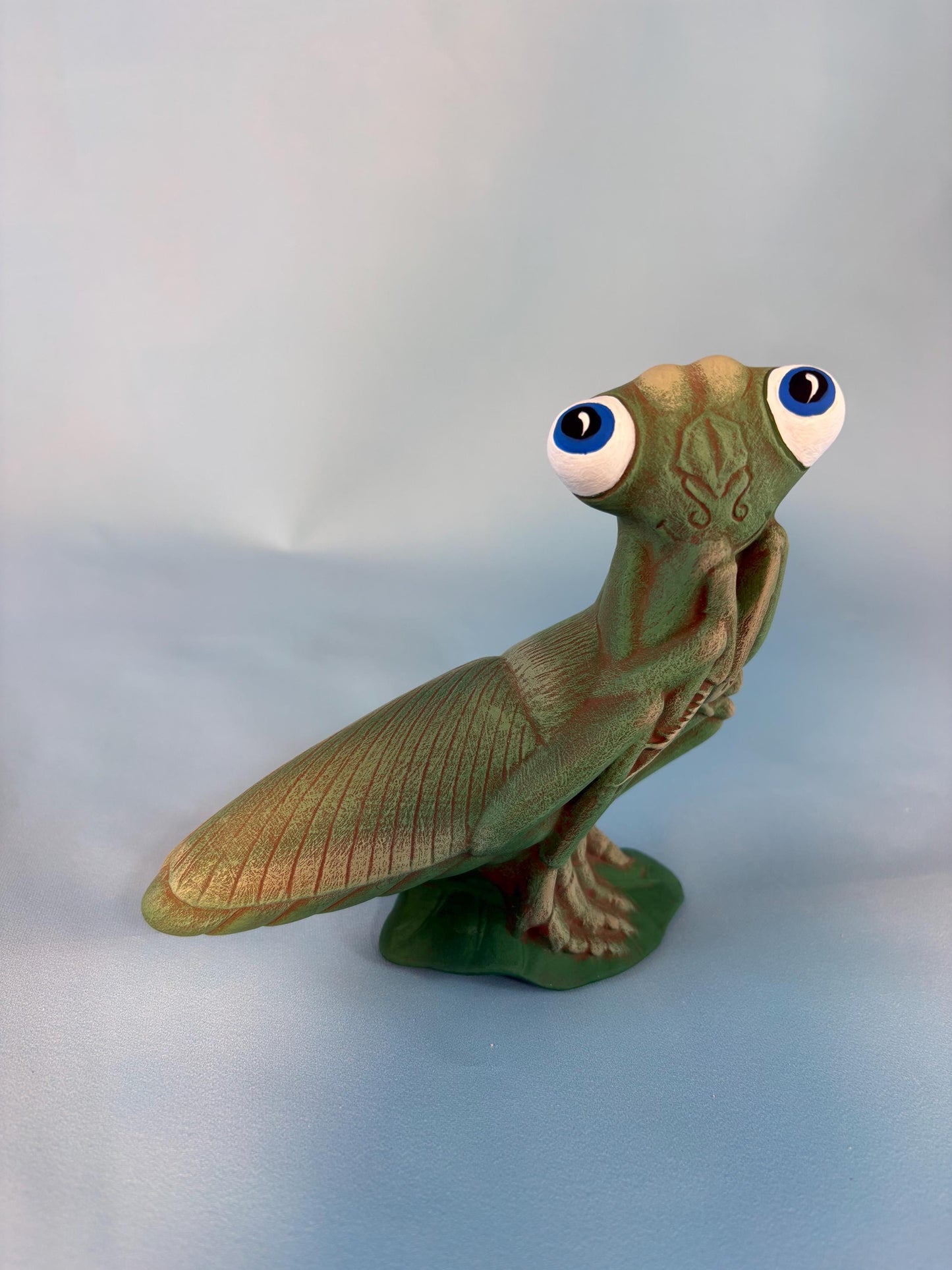 Handmade Ceramic Praying Mantis Sculpture | Unique Insect Art Decor | Entomology Gift for Nature Lovers | Collectible Mantis Figurine