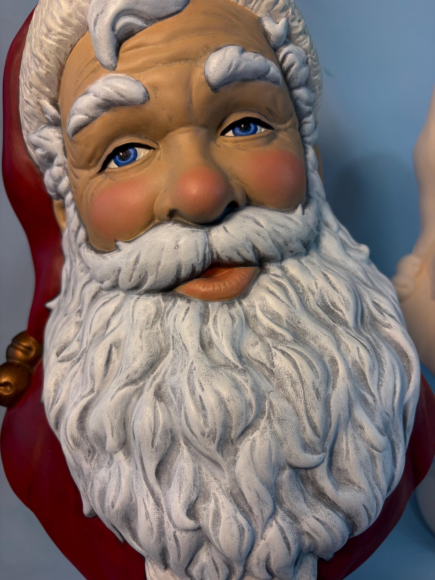 Beautiful Santa Bust Ceramic Decor